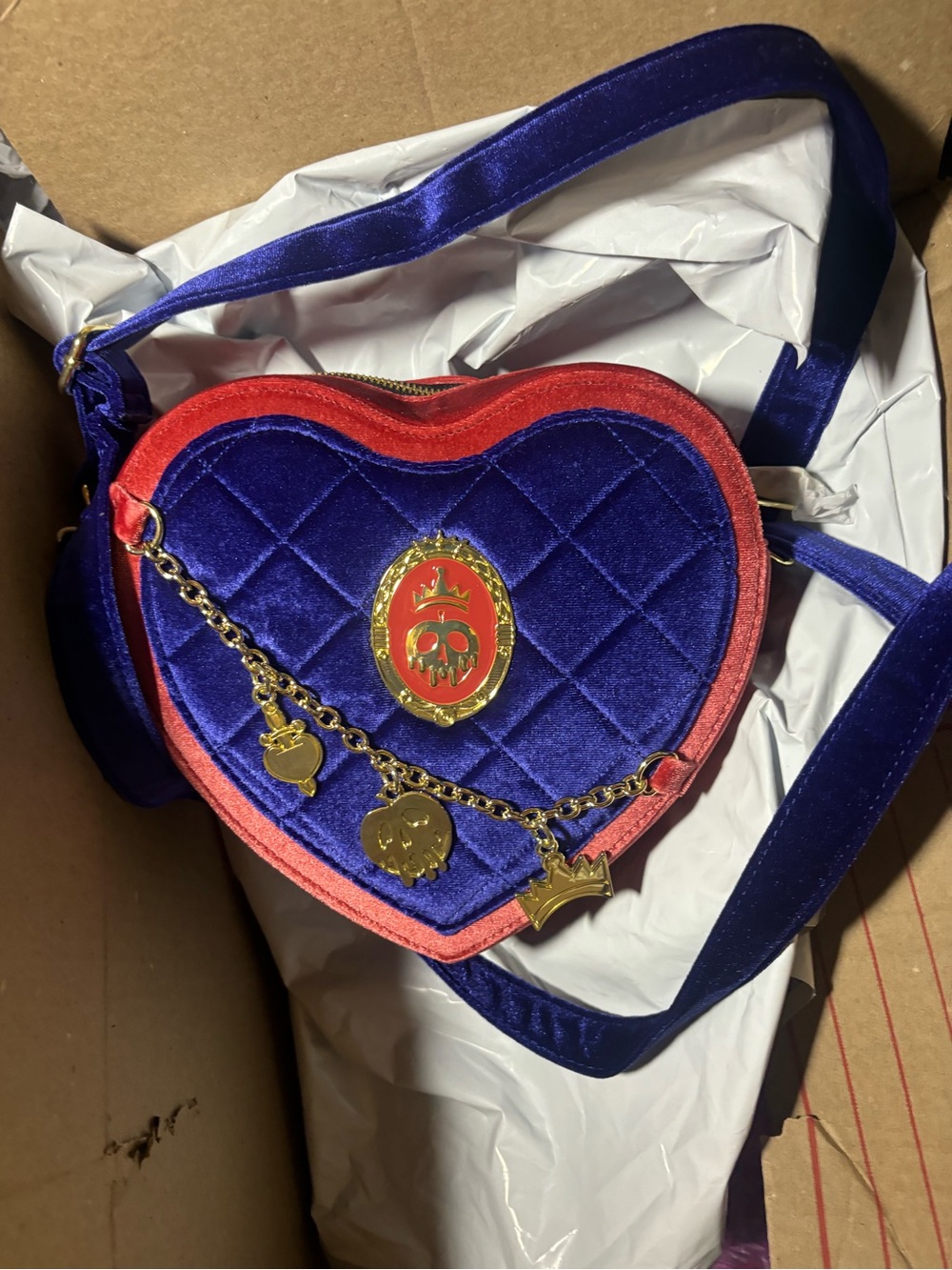 Loungefly Disney Snow White - Evil Queen Velvet Crossbody Bag